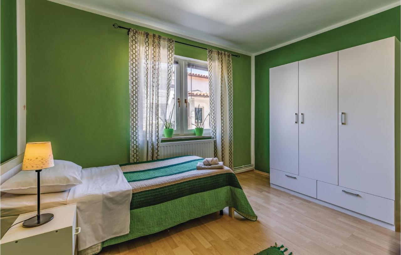 Gorgeous Apartment In Pula With Kitchen Kültér fotó